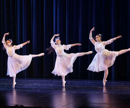 Ballet Petit