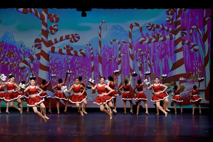 B*Dazzled Dancers Picture 1