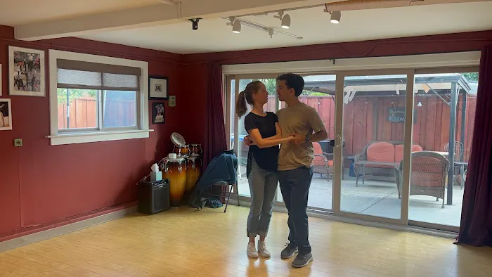 Wedding & Salsa Dance with Lucy Picture 2