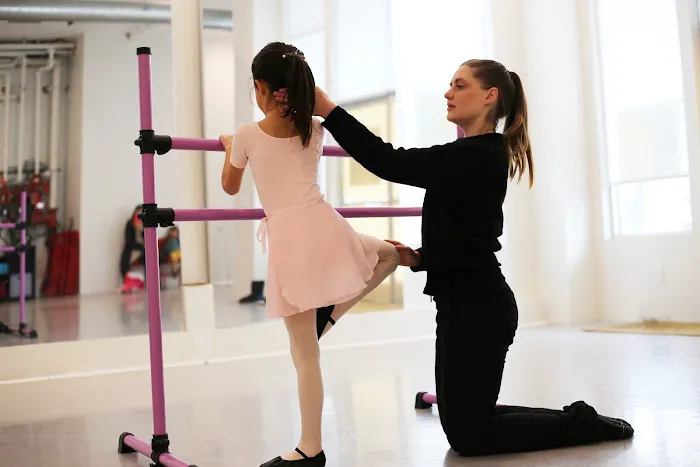 BlackBox Studios - Ballet & Dance Studio Picture 3