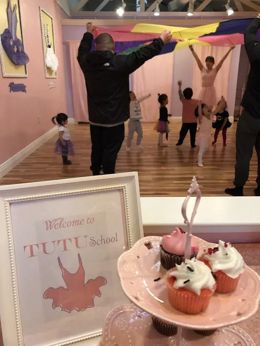 Tutu School Alameda Picture 4