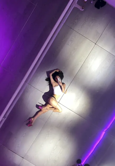 24K Pole Dance Studio Picture 9