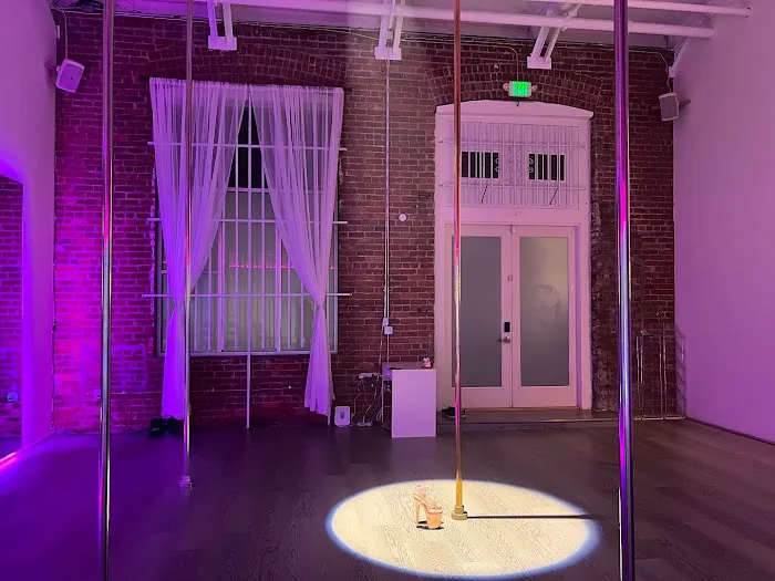 24K Pole Dance Studio Picture 6