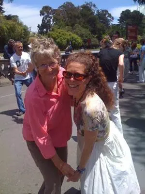 Steps On Toes Picture 3