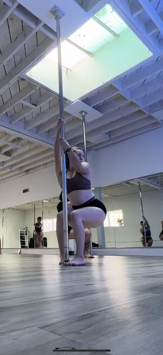 Oakland Pole + Dance Picture 8