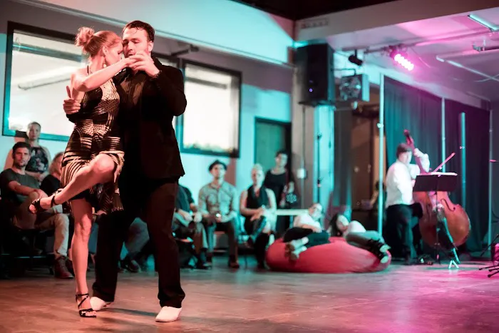 Argentine Tango with Mira Barakat Picture 3