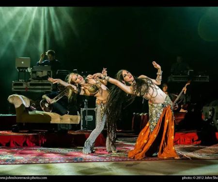 Zoe Jakes fusion bellydance