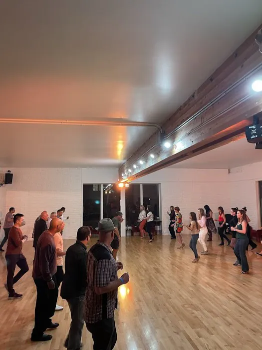 Tip Top Ballroom Picture 5