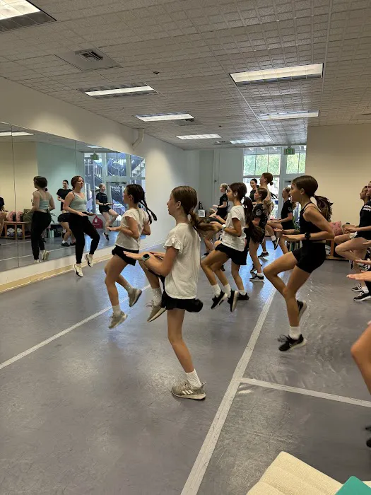 Rohan Murphy Irish Dance Academy Picture 9