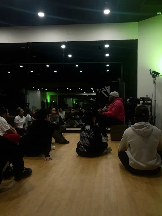 LGNDS STUDIOS Picture 4