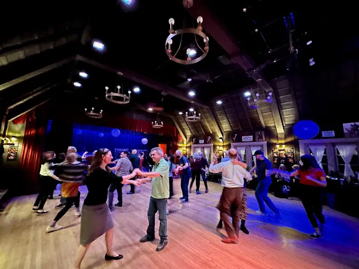 Swing Dance with Jasmine Worrell + Wedding Dances! Picture 9