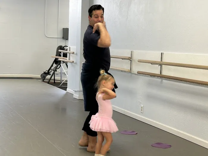 Ballet Tiburon Picture 3
