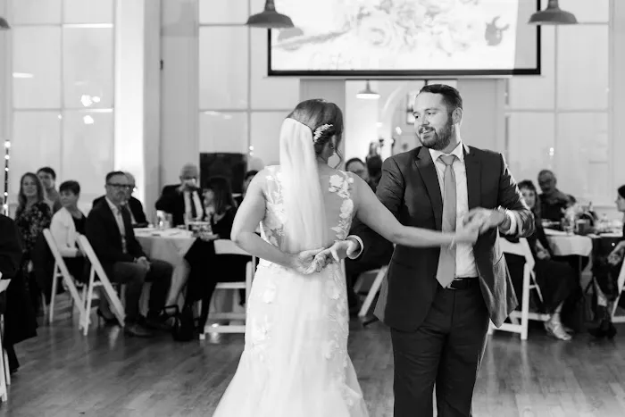 Wine Country Dance Picture 7