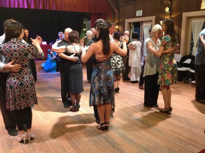 Alma Del Tango Studio Picture 5