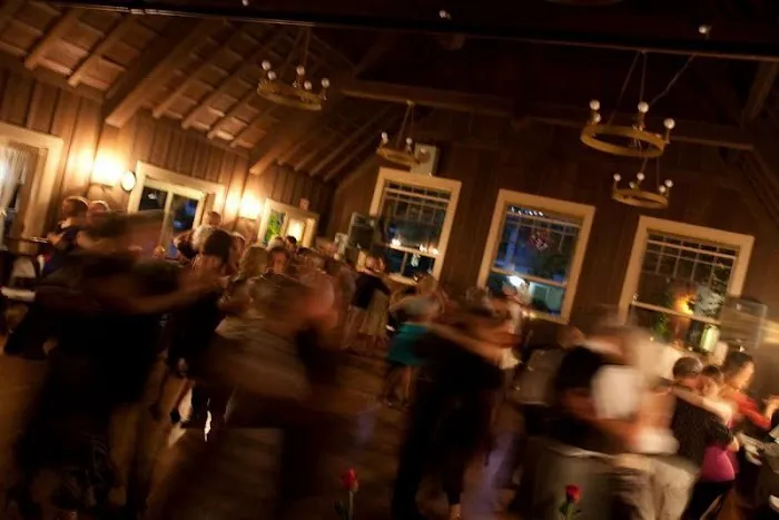 Alma Del Tango Studio Picture 4
