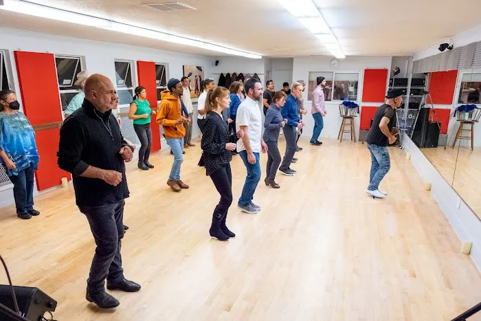 Salsa Marin Dance Academy Picture 1