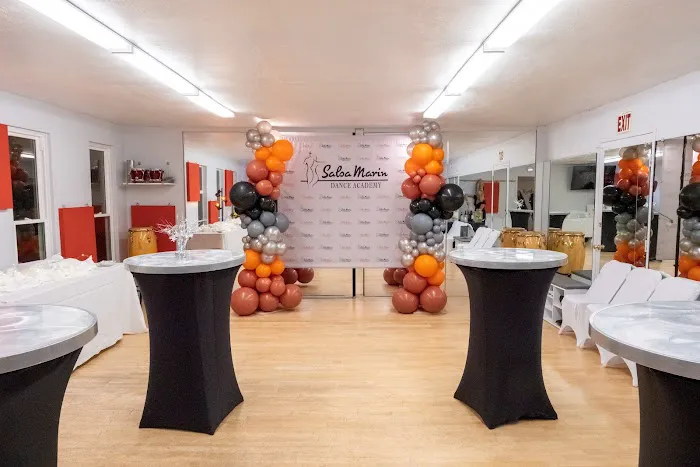 Salsa Marin Dance Academy Picture 3