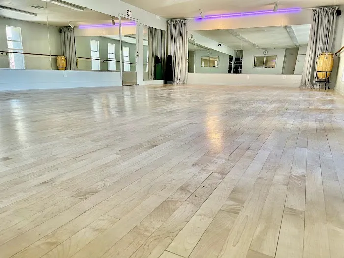 Salsa Marin Dance Academy Picture 6