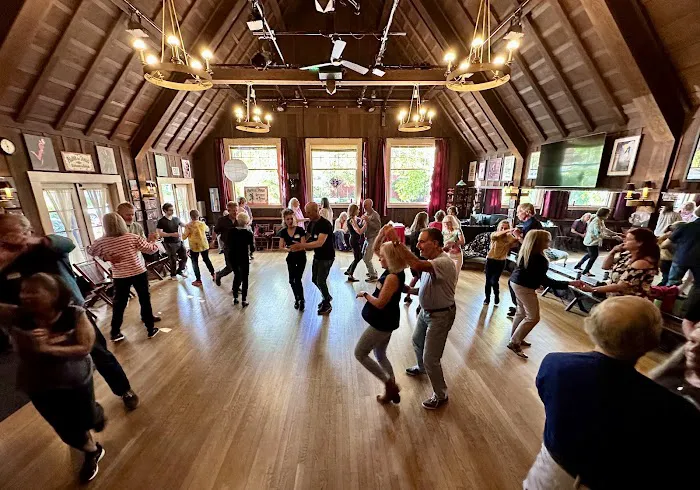 Swing Dance with Jasmine Worrell Dance Picture 4