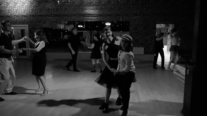 Spotlight Ballroom Picture 6
