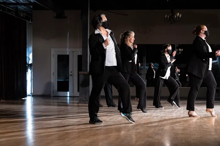 Spotlight Ballroom Picture 5