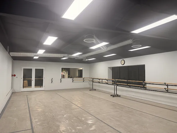 Center Stage Studios Picture 5