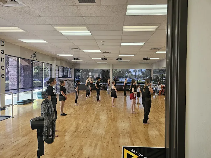 Step 1 Dance & Fitness Picture 7