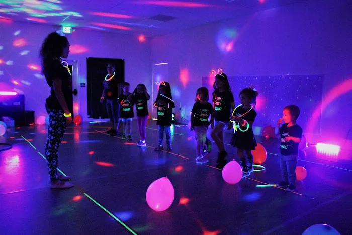Fancy Feet Dance Academy & Parties Picture 6