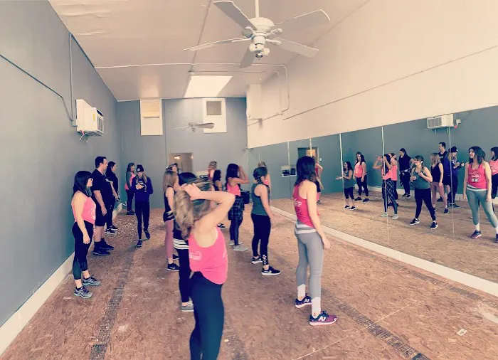Dance Physique & Studio Rental Picture 9