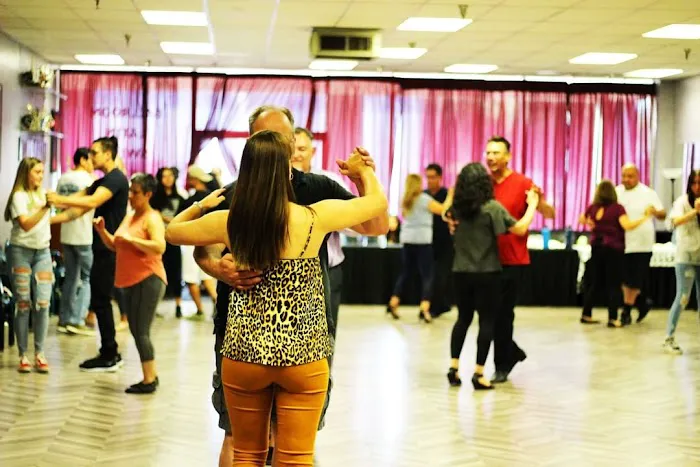 Del Campo Dance Studio Picture 4