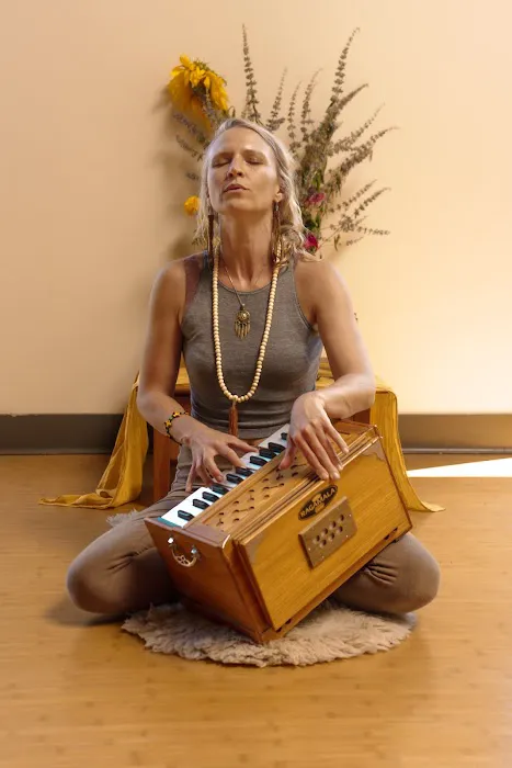 Anahata Yoga & Sound Picture 6
