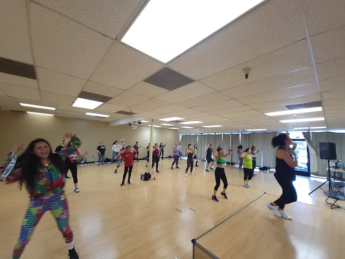 Dynamic Dance & Fitness Picture 8