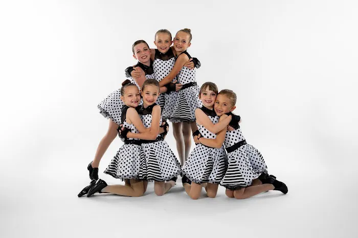 Reyha Dance Center Picture 3