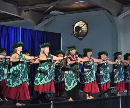 Hu0101lau Hula Pono