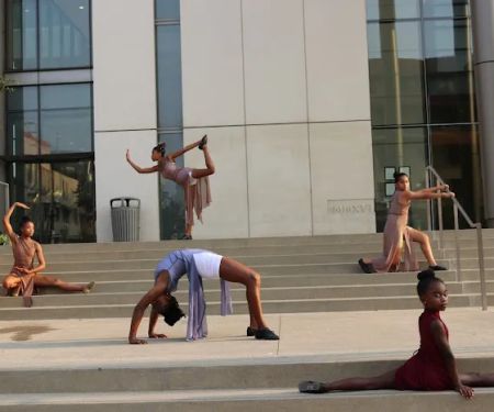 Pea's Dance Studio