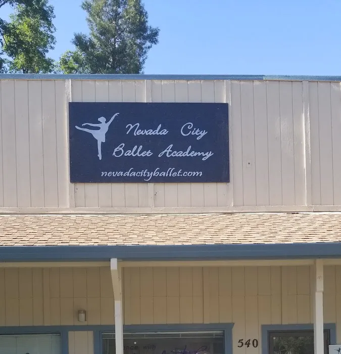 Nevada City Ballet Academy Picture 9