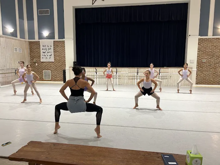 Saltmarsh Dance of Jacksonville Picture 6