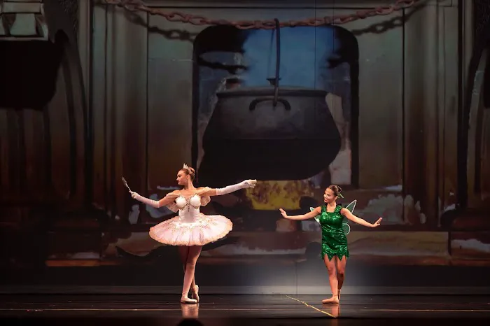 Barbara Thompson School-Dance Picture 6