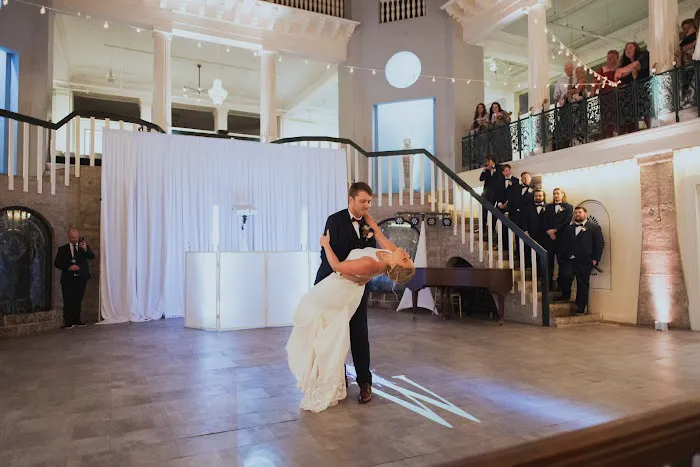 The Wedding Dance Studio Picture 3