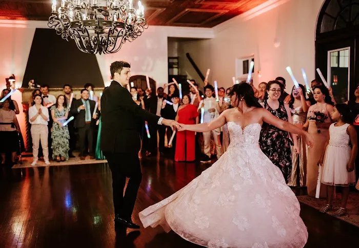 The Wedding Dance Studio Picture 10