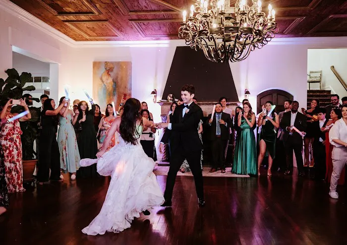 The Wedding Dance Studio Picture 8