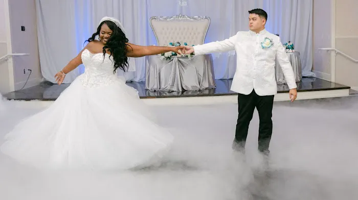 The Wedding Dance Studio Picture 4