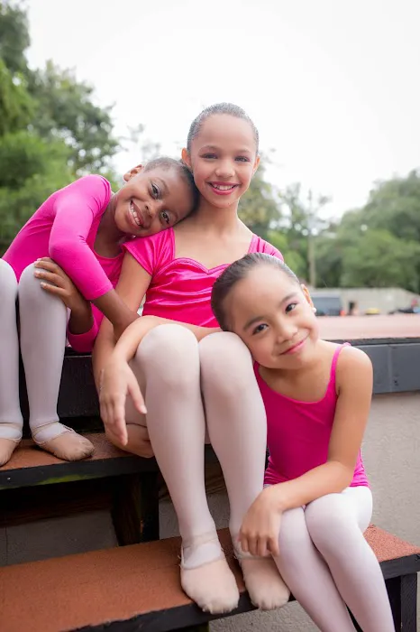 Monet School of Ballet Picture 9