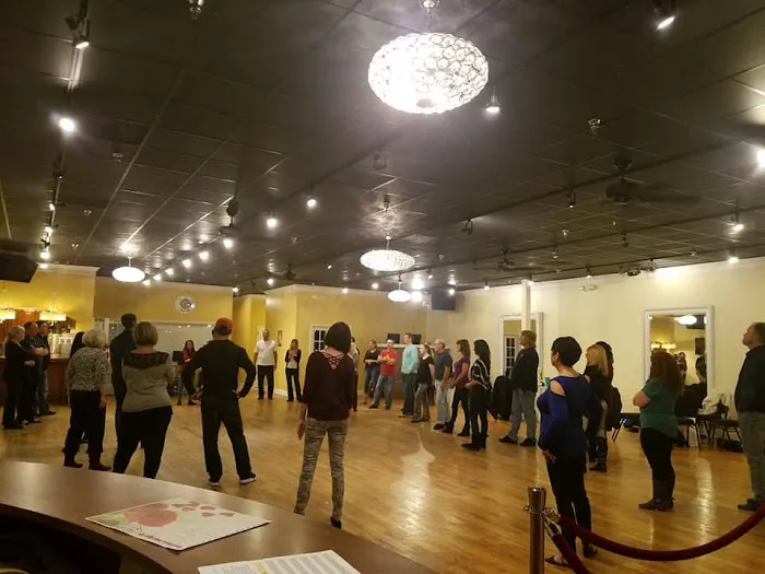 Kaluby's Dance Club Picture 1
