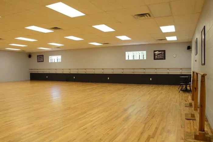 Lisa Allen’s Dance Works Picture 4