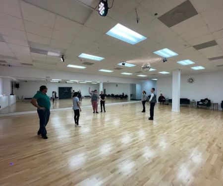 S Style Dance Team