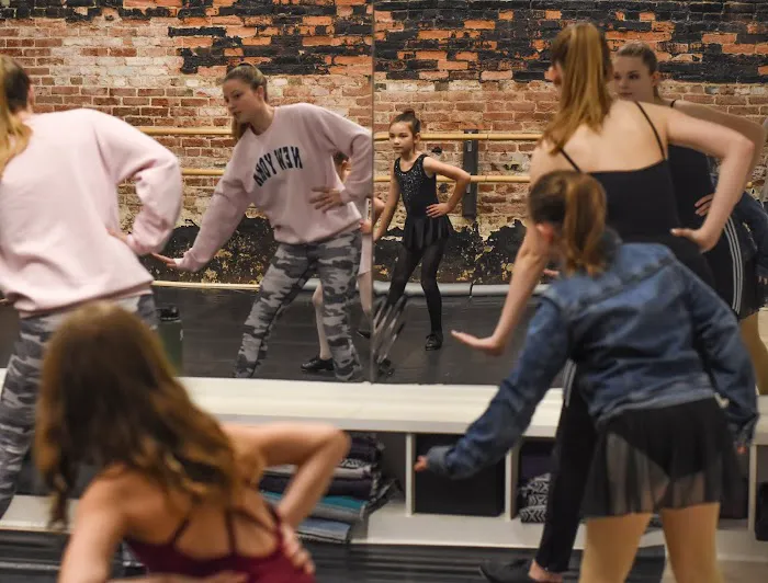 Studio South Performing Arts Center - Dance Studio Picture 3