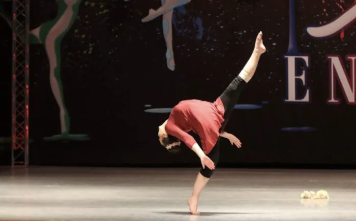 Jessica Dominey School-Dance Picture 2