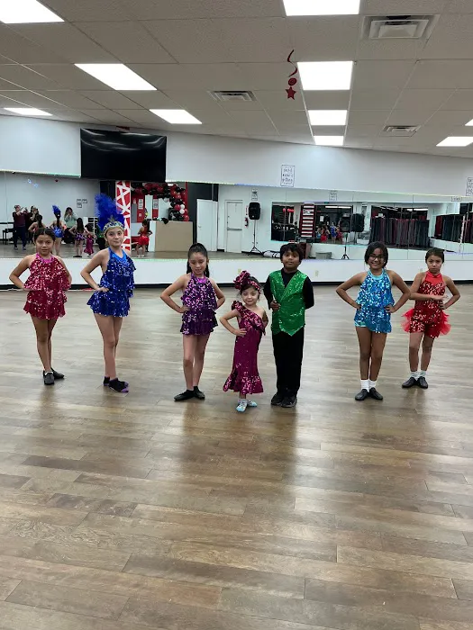 Kahlo Folklorico Dance Studio Picture 8