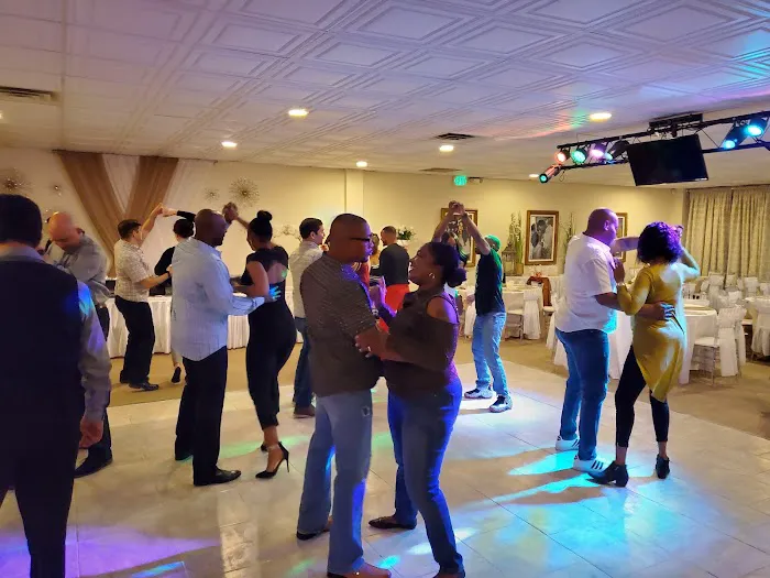 Shundo Ballroom Dance Studio Picture 2